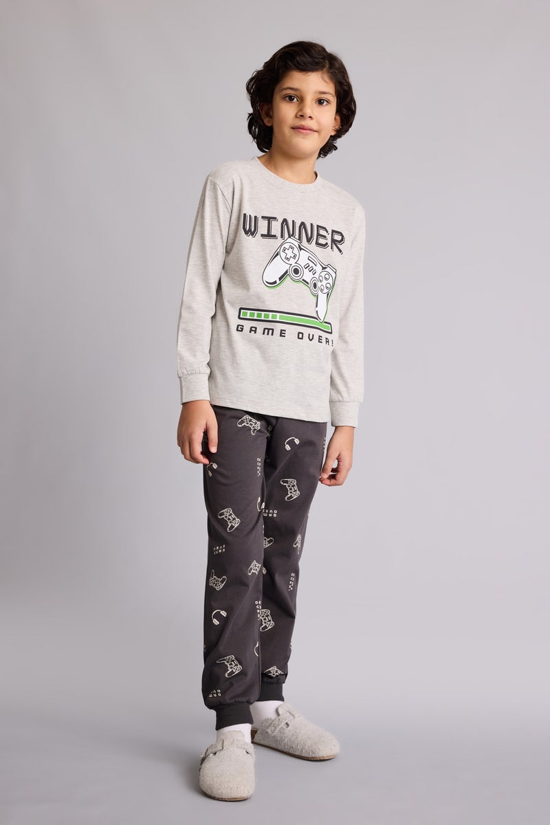 ديفاكتو طقم بيجاما ولادي قصة عادية - قطعتين - Image 1